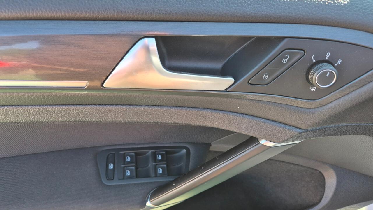 Volkswagen Golf GTI Performance 2.0 245 CV TSI 5p. BMT