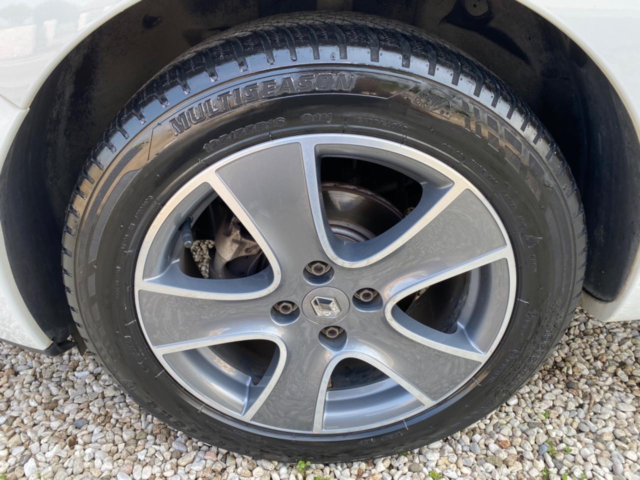 Renault Clio TCe 12V 90CV Ok Neopatentati unico proprietario