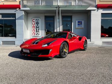 FERRARI 488 Pista