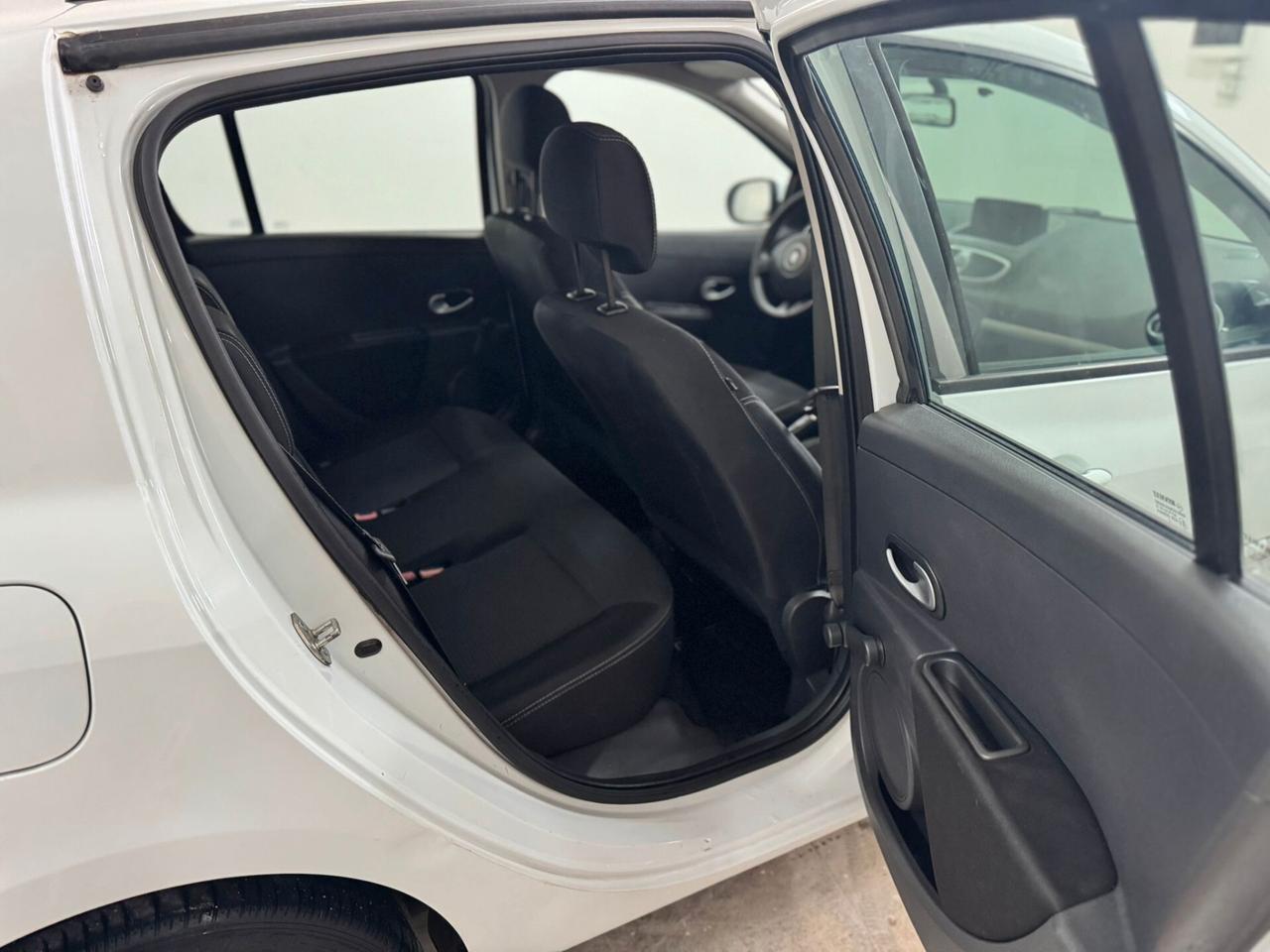 Renault Clio 1.2 16V 5 porte GPL Dynamique