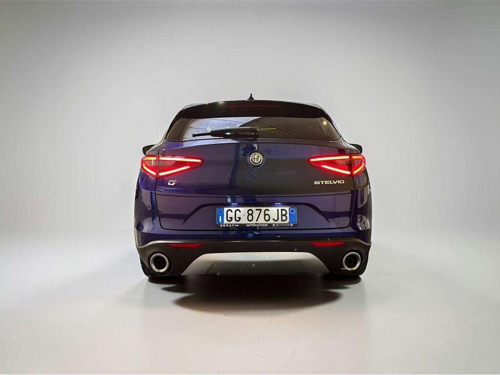 Alfa Romeo Stelvio 2.2 Turbo Business Q4 AT8