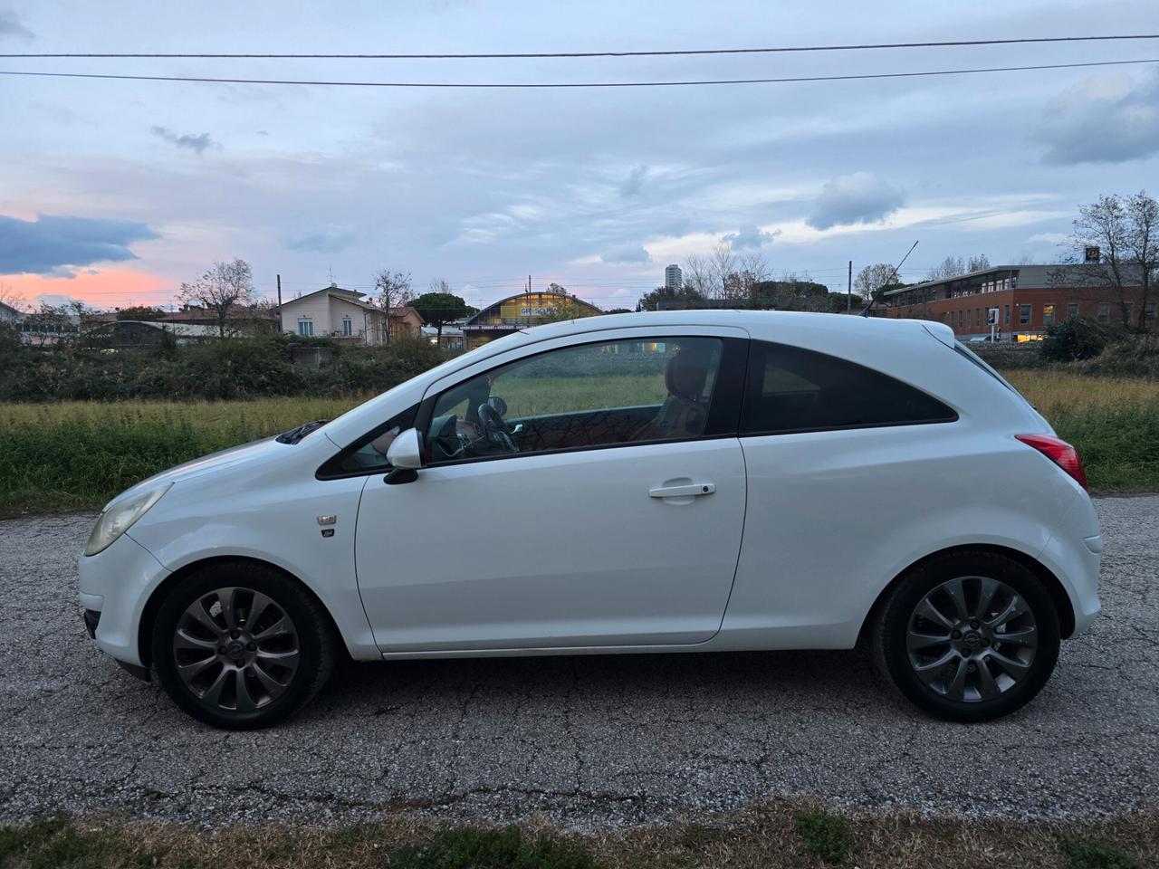 Opel Corsa 1.2 Benzina con GARANZIA-NEOPATENTATI