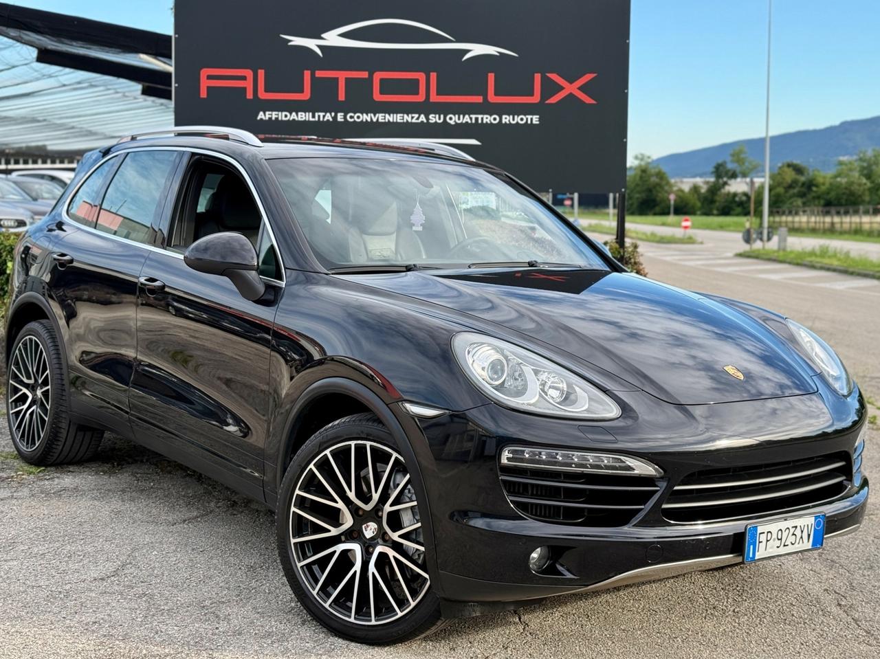 Porsche Cayenne 3.0 Diesel V6 SERVICE PORSCHE