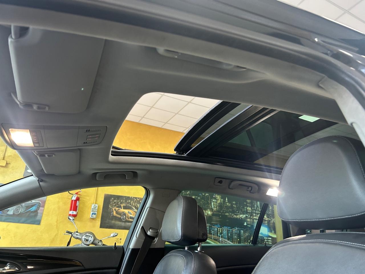 OPEL INSIGNIA 2.0Cdti 160 cv “X COMMERCIANTI”-2010
