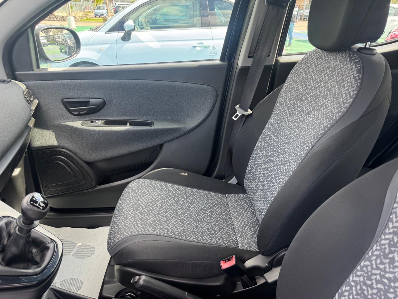 Lancia Ypsilon 1.2 69 CV 5 porte GPL Ecochic Monogram