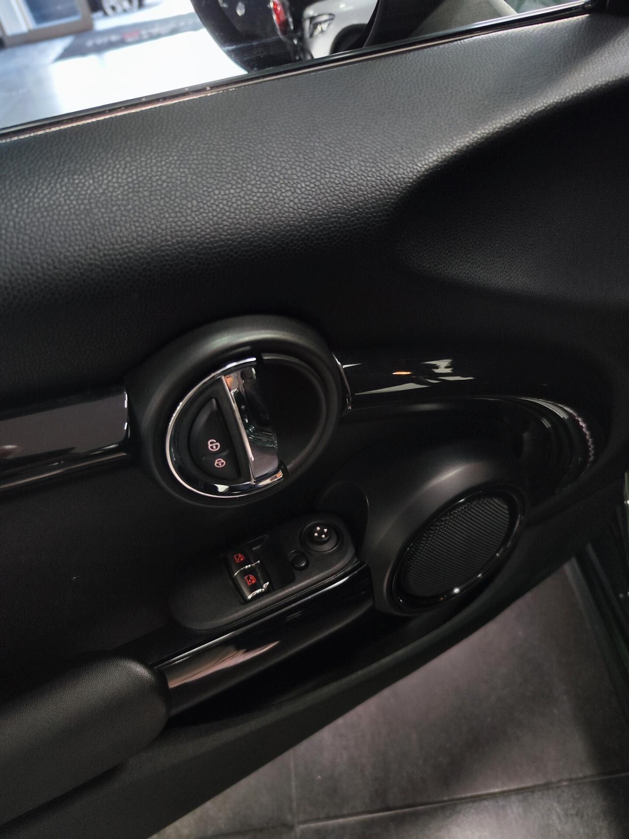 Mini Cooper 2.0 John Cooper Works 231CV TAGLIANDATA