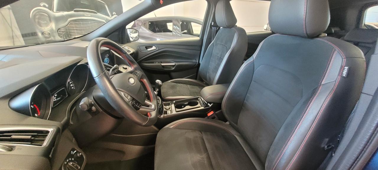 Ford Kuga 1.5 TDCI 120 CV S&S 2WD ST-Line
