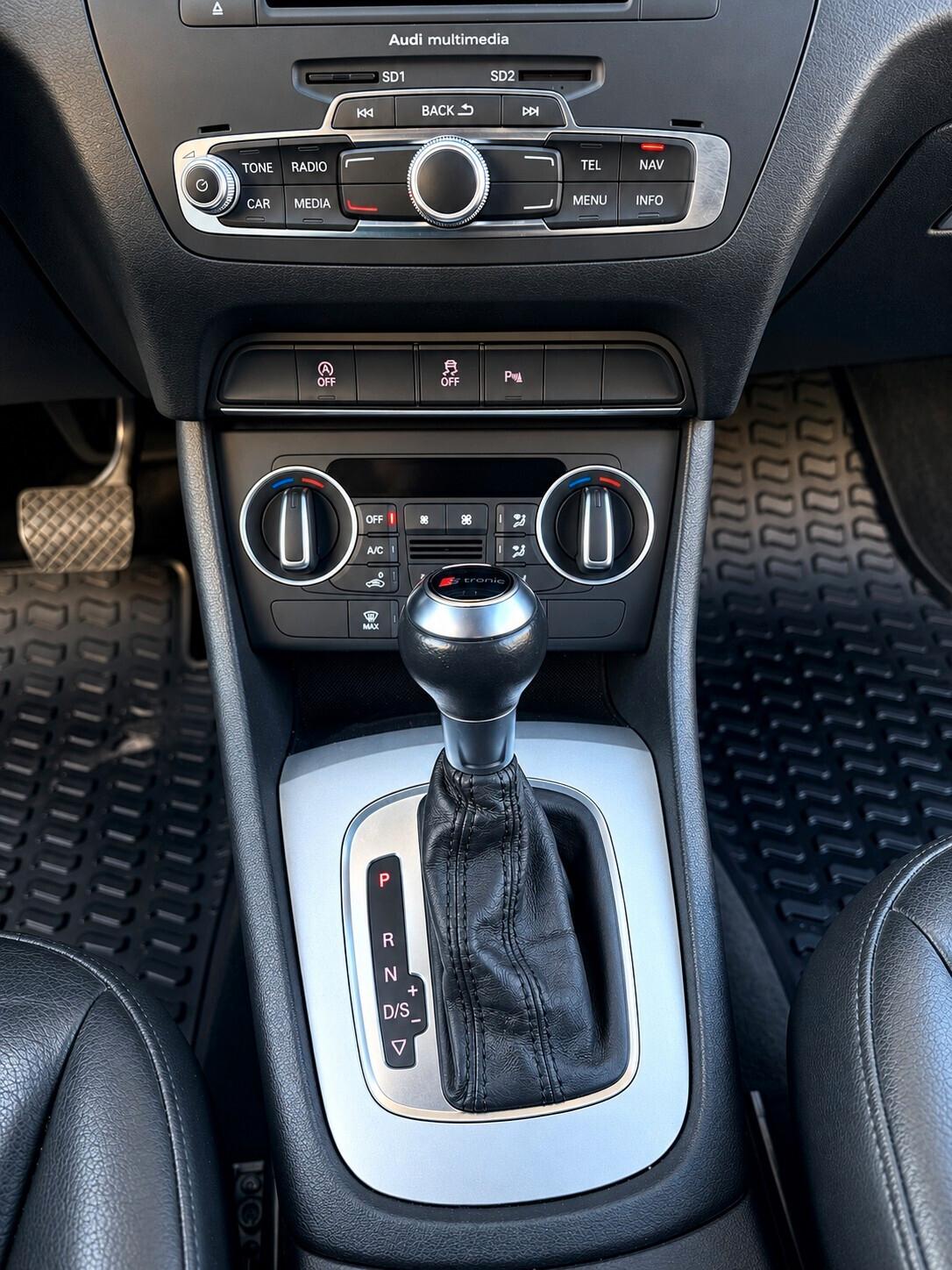 Audi Q3 2.0 TDI 120 CV Business
