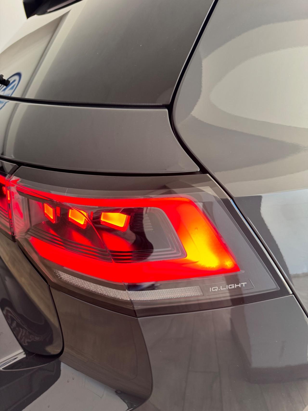 Volkswagen Golf 2.0 TSI GTI DSG