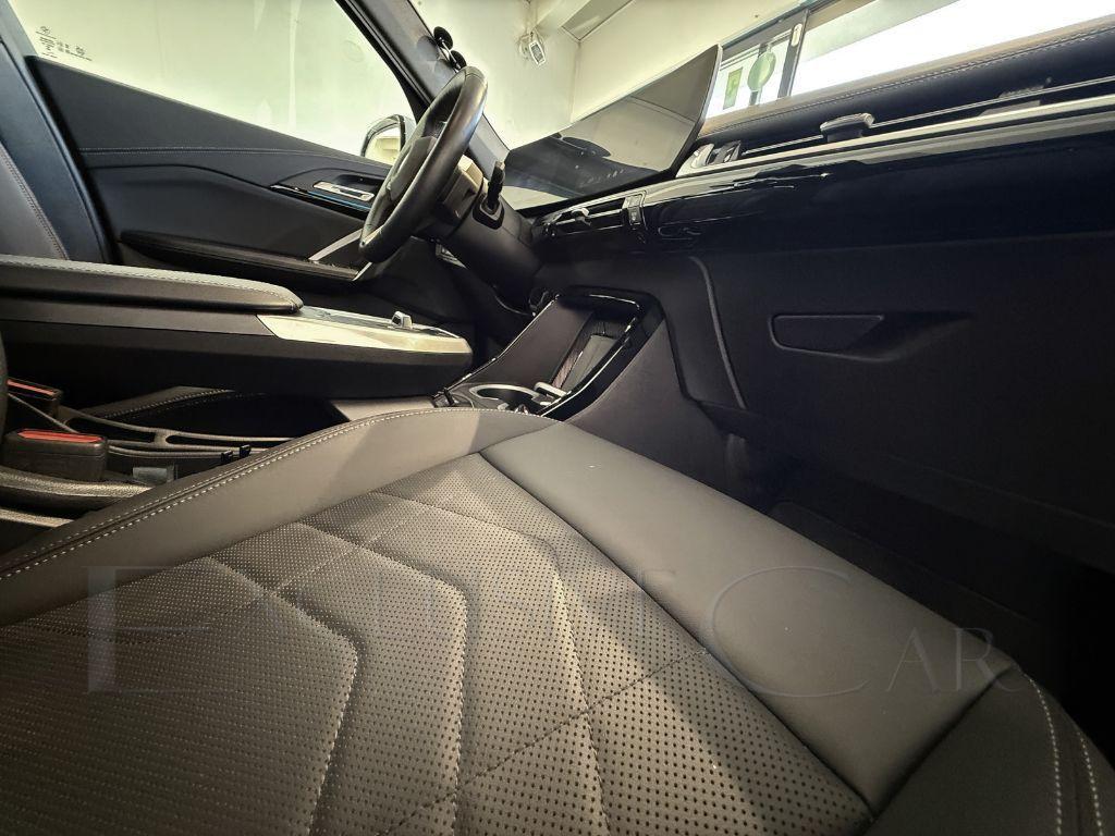 BMW - iX1 - xDrive 20 xLine