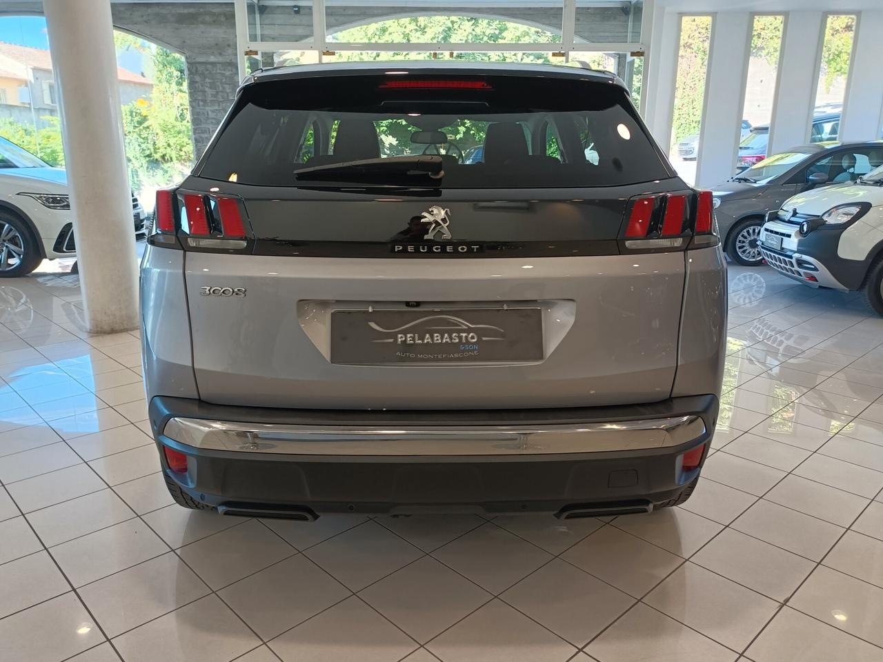 Peugeot 3008 BlueHDi 130 S&S Crossway