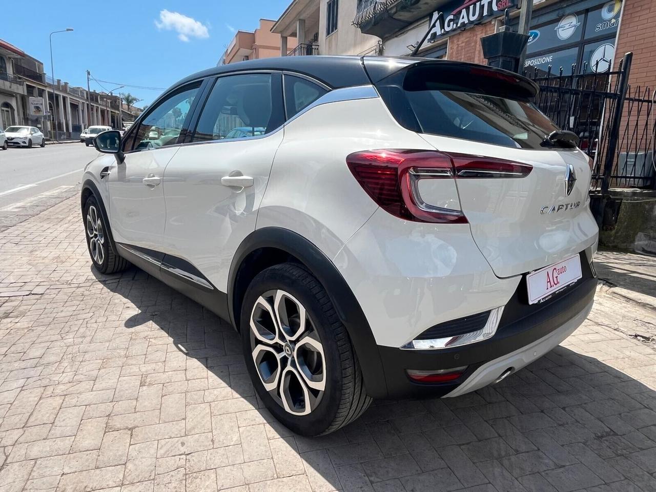 Renault Captur Blue dCi 115 CV EDC INTENSE BI COLOR