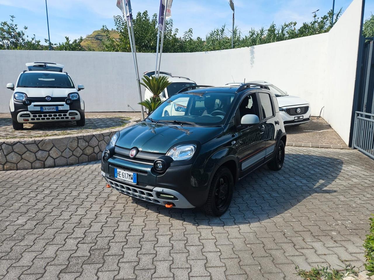 Fiat Panda Cross 1.0 FireFly S&S Hybrid Garmin