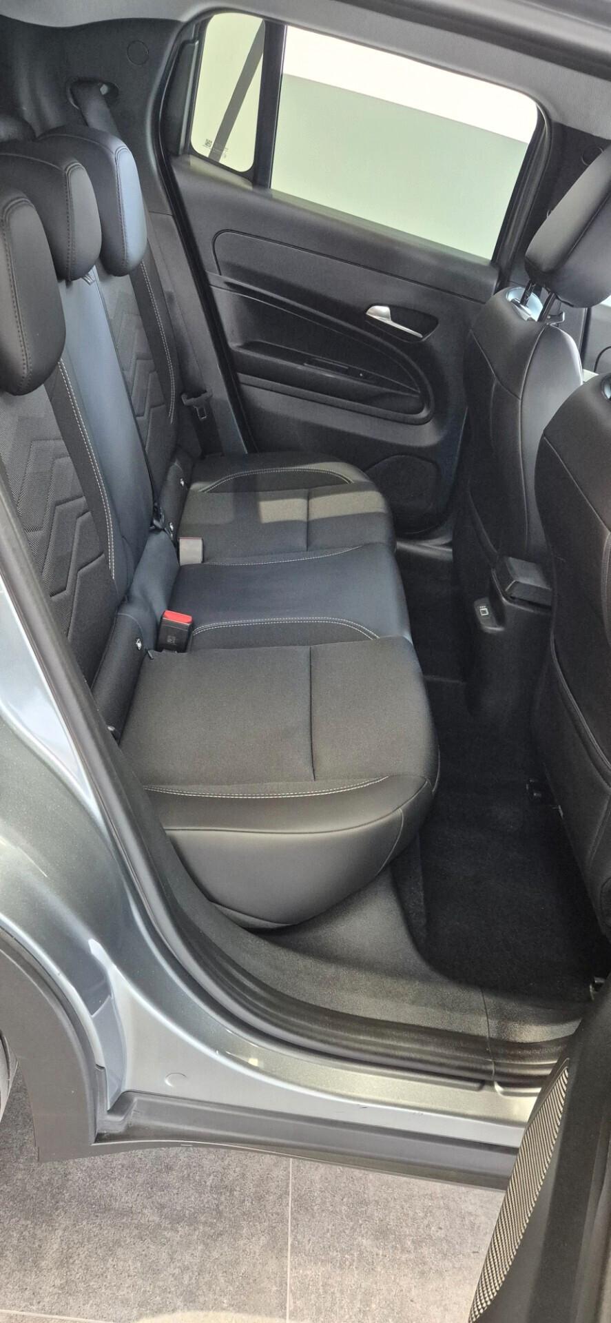 Jeep Avenger 1.2 Turbo 100 CV Summit