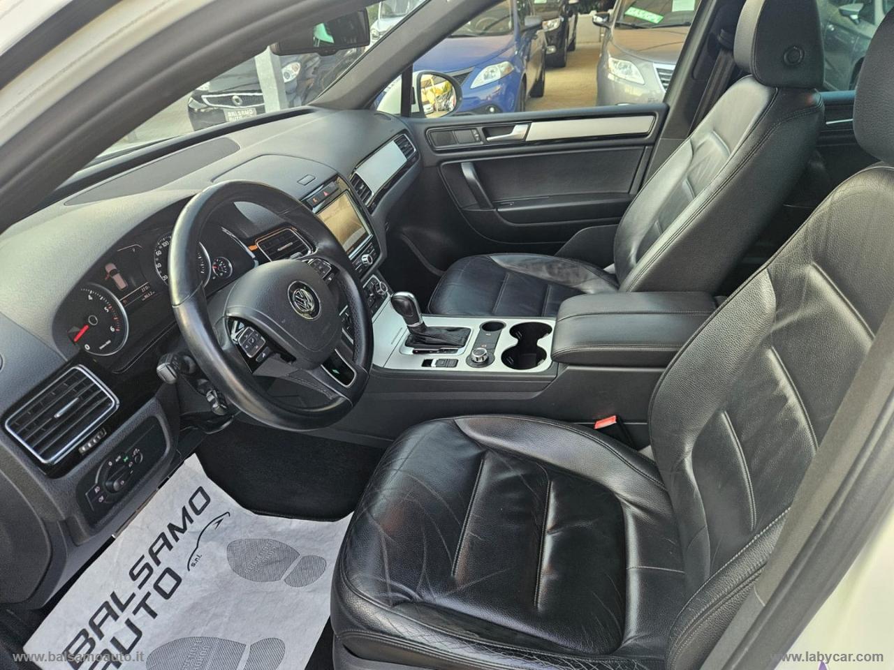 VOLKSWAGEN Touareg 3.0 TDI GANCIO DI TRAINO
