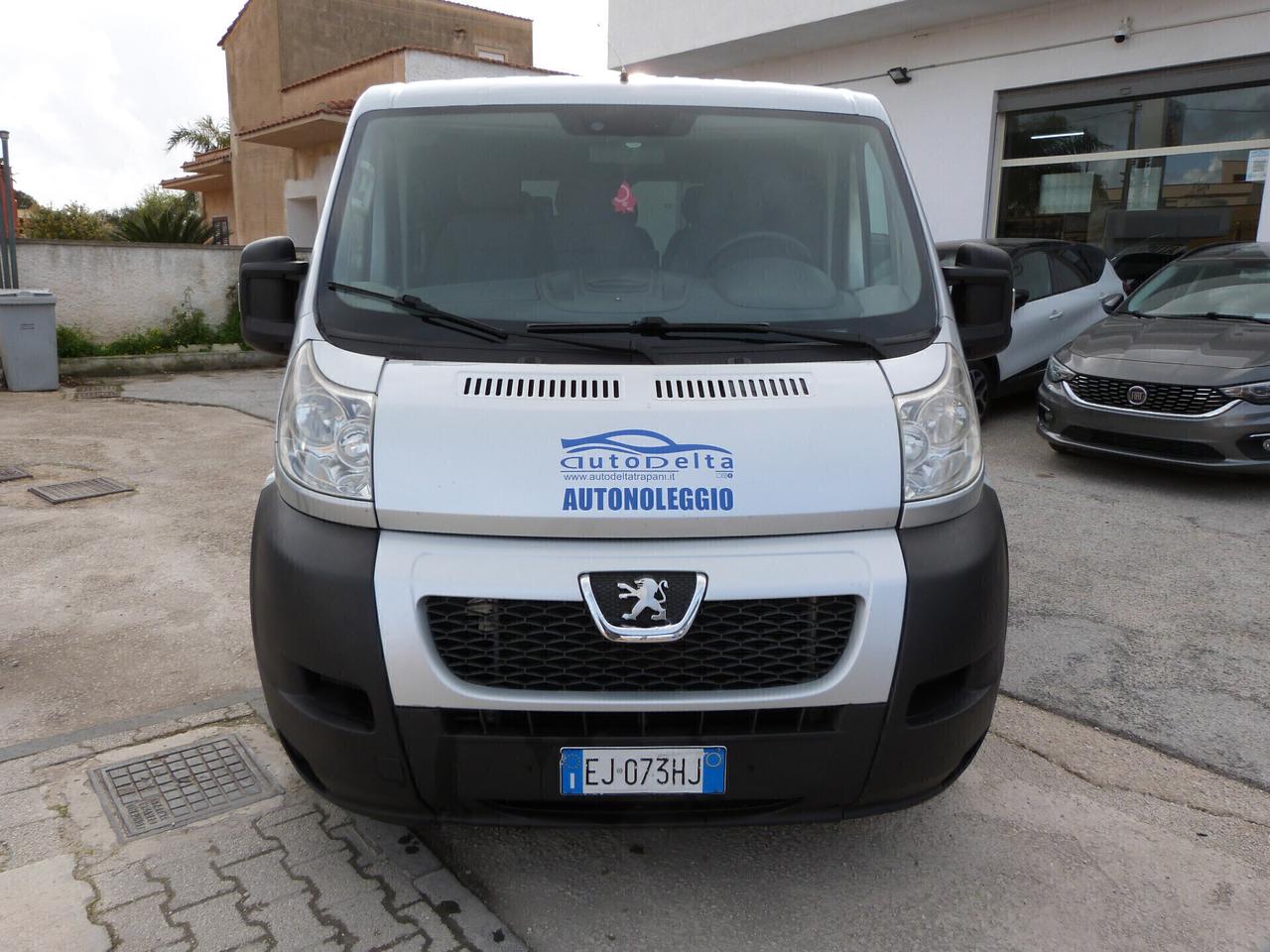 Peugeot Boxer 330 2.2 HDi/120CV PC-TN Combi Comfort