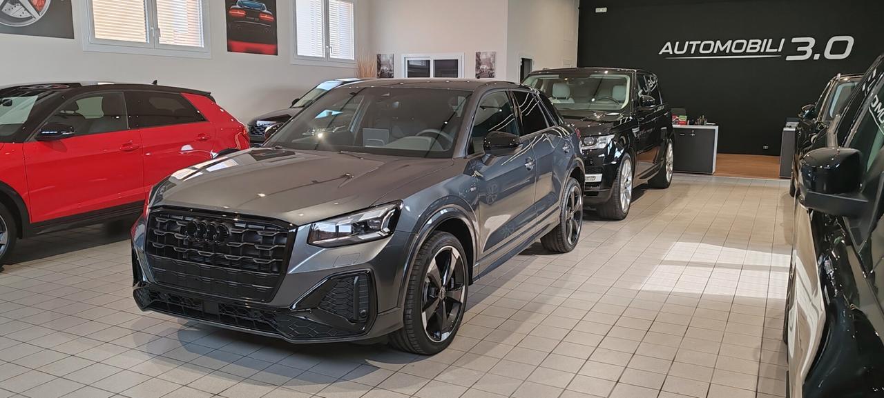 Audi Q2 35 TDI S tronic Identity Black