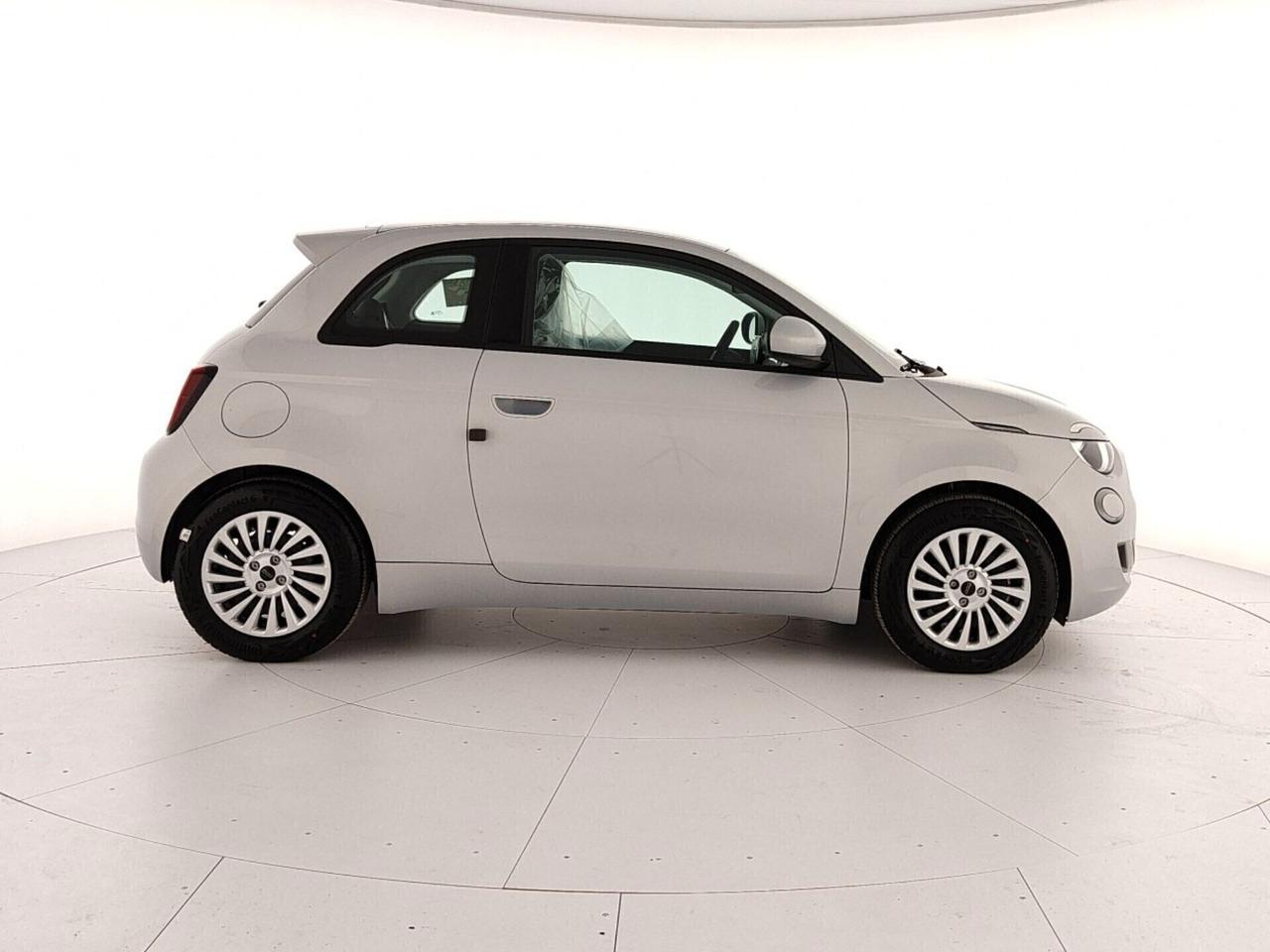 Fiat 500 500e Berlina 42 kWh
