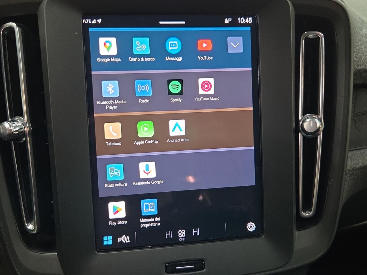 Volvo XC40 B3 automatico Essential