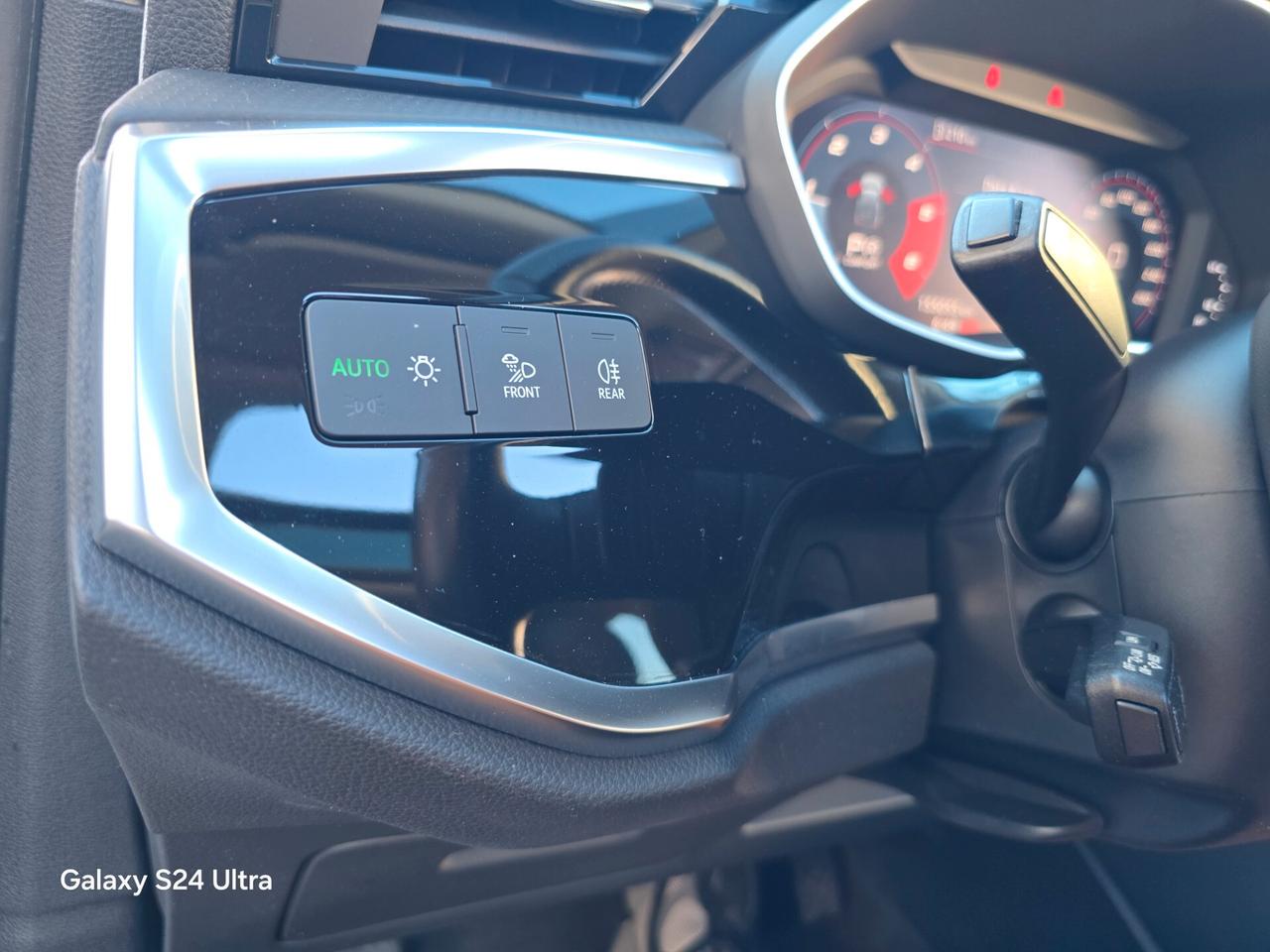 Audi Q3 35 TDI S tronic Panorama