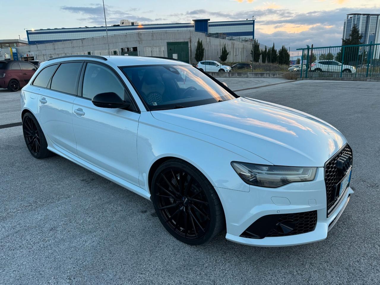 Audi RS6 RS 6 Avant 4.0 TFSI quattro tiptronic performance