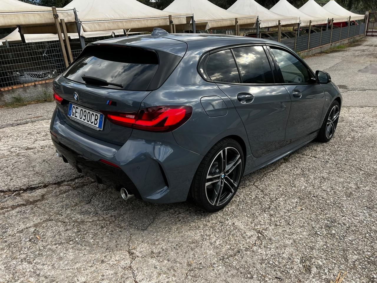 Bmw 118 118d 5p. Msport