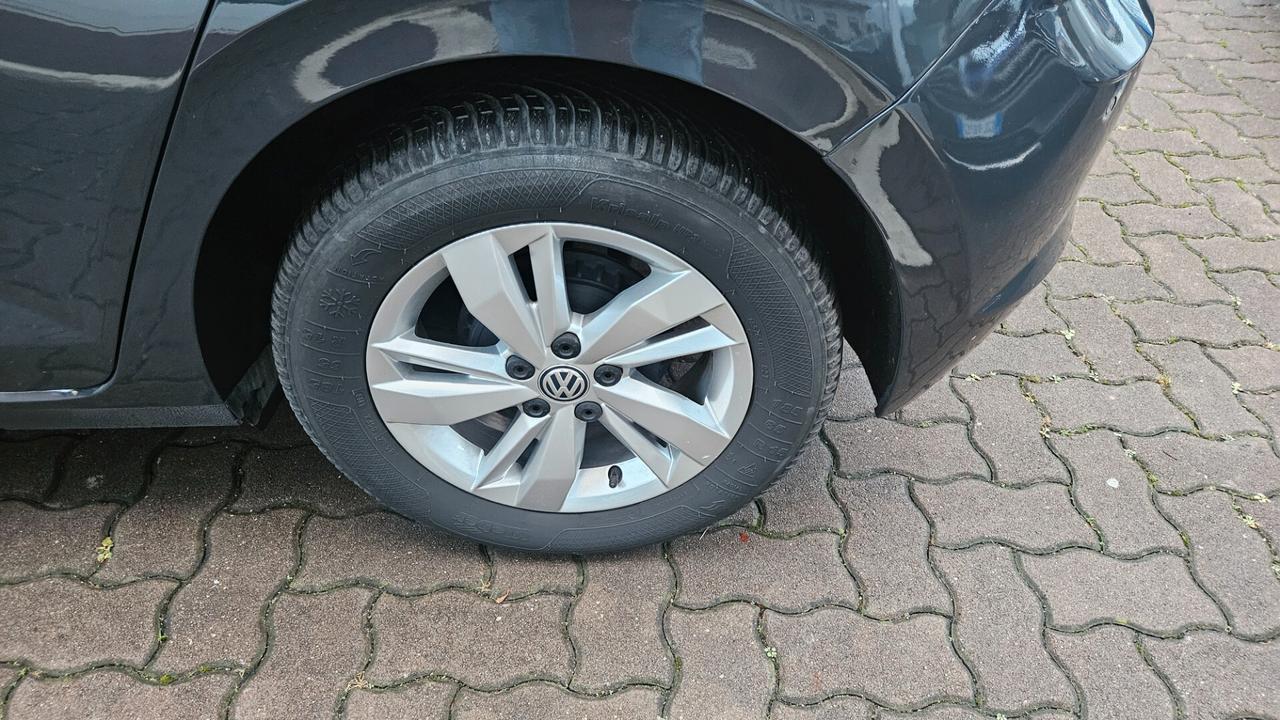 Volkswagen Polo 5p 1.0 evo Comfortline 65cv CLIMA AUT-CARPLAY