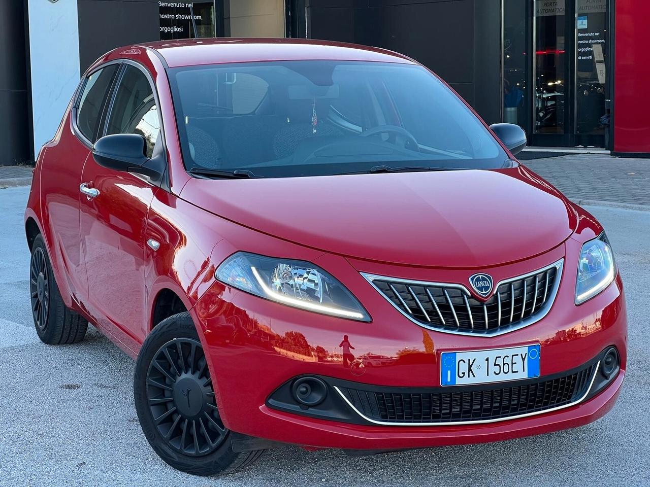 Lancia Ypsilon 1.0 FireFly 5 porte S&S Hybrid Silver Plus