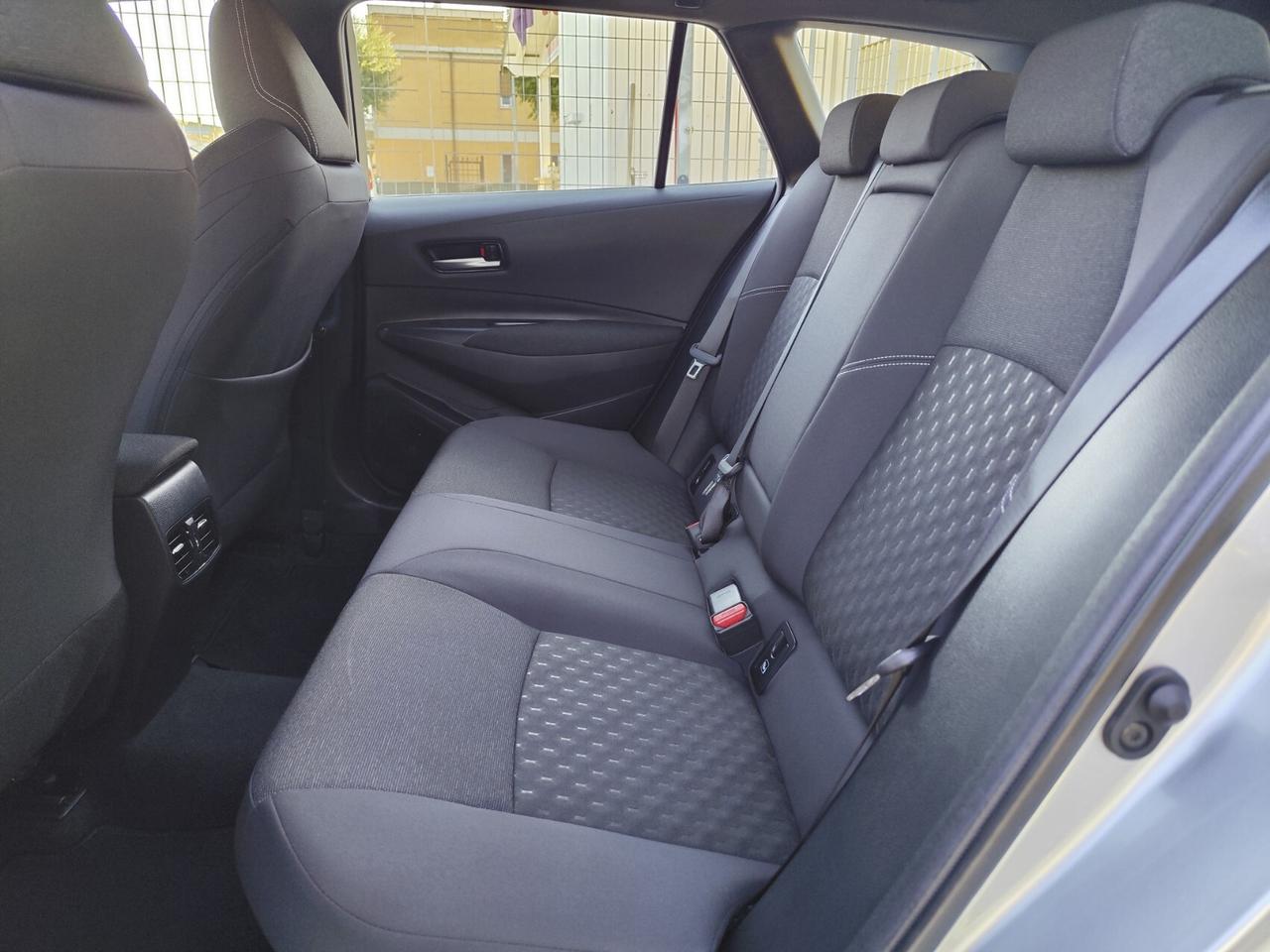 Toyota Corolla Touring Sports 1.8 Hybrid Active