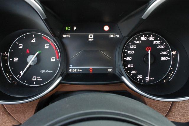 ALFA ROMEO Giulia 2.2Turbodiesel 210 CV AT8 AWD Q4 Veloce PELLE