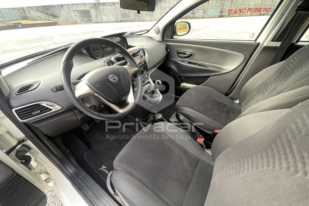 LANCIA Ypsilon 1.2 69 CV 5 porte Gold