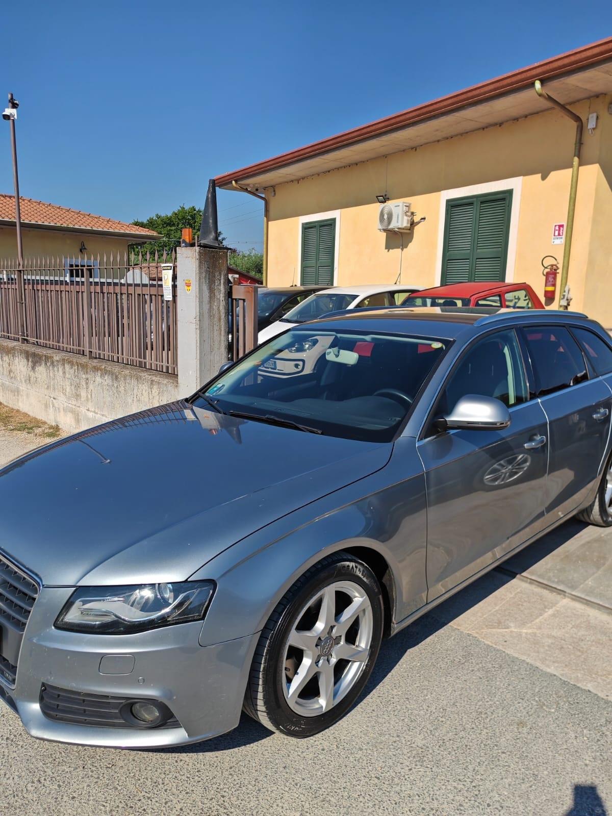 Audi A4 2.0 TDI 143CV frezione nuova