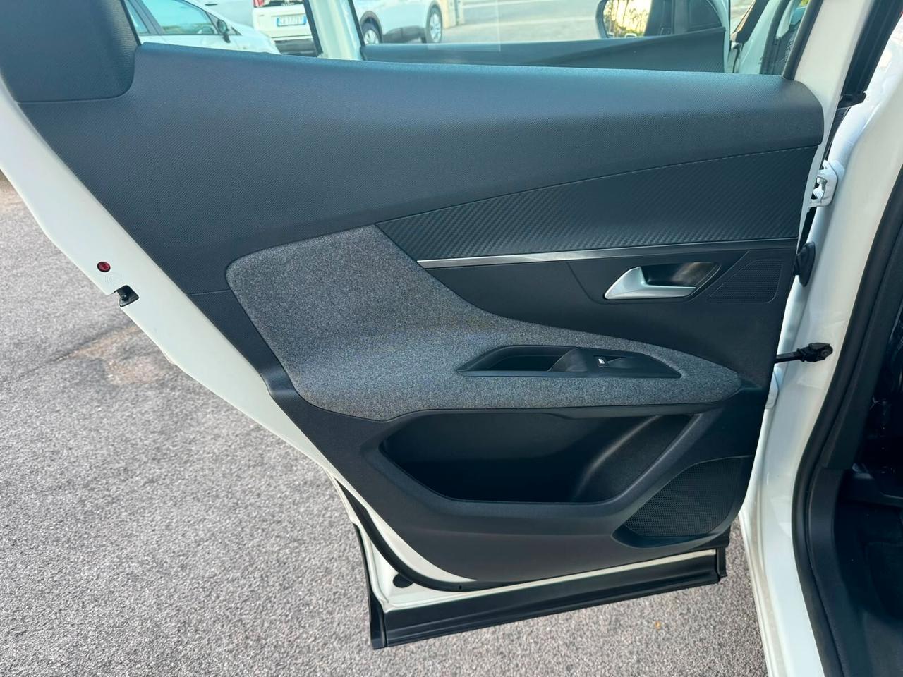 Peugeot 3008 1.5HDi AZIENDALE