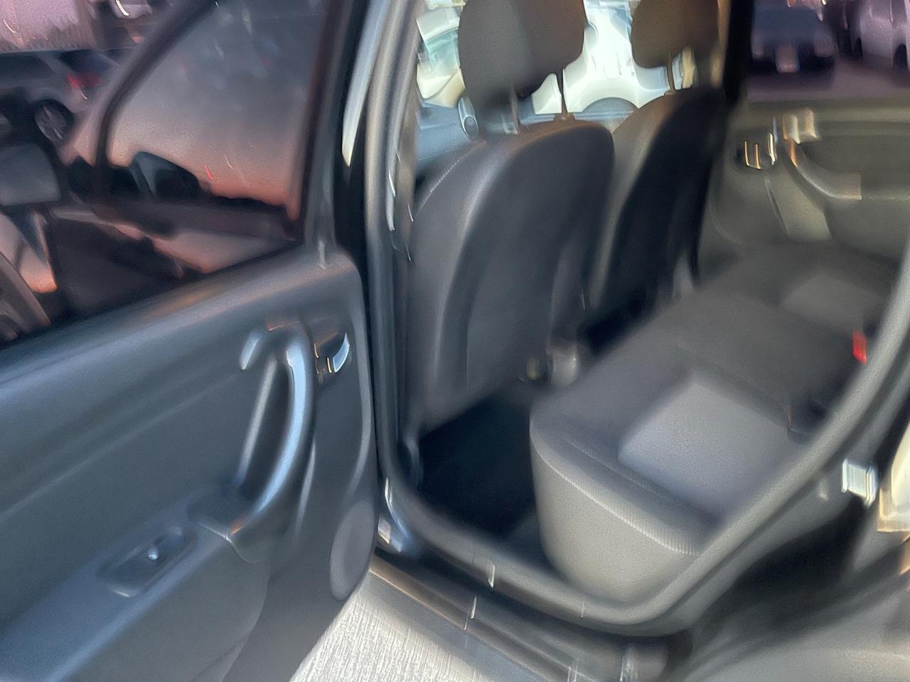 DACIA DUSTER 1.6 BENZINA EXPLORER LIMITED MY16