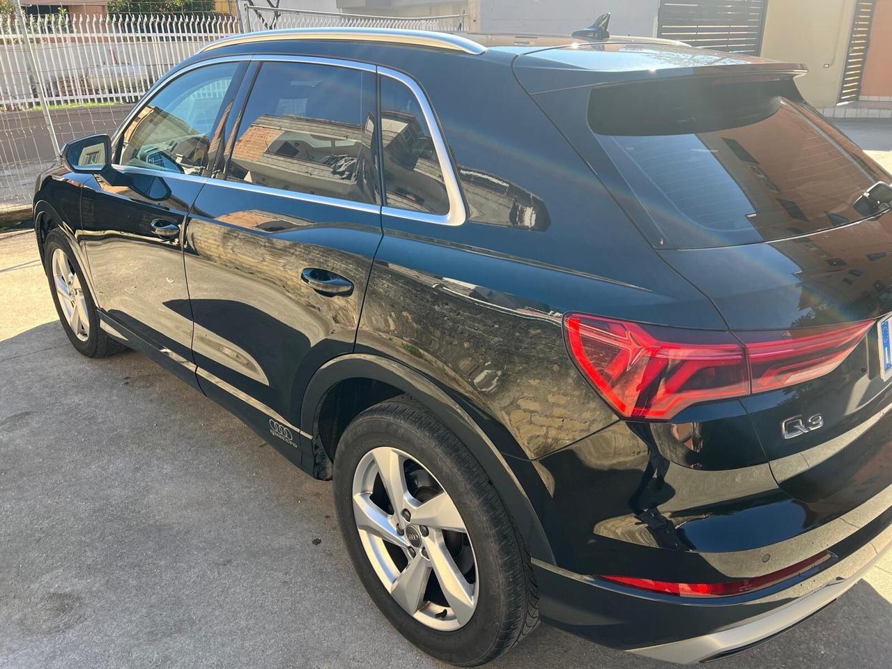 Audi Q3 40 TDI quattro S tronic Business Advanced