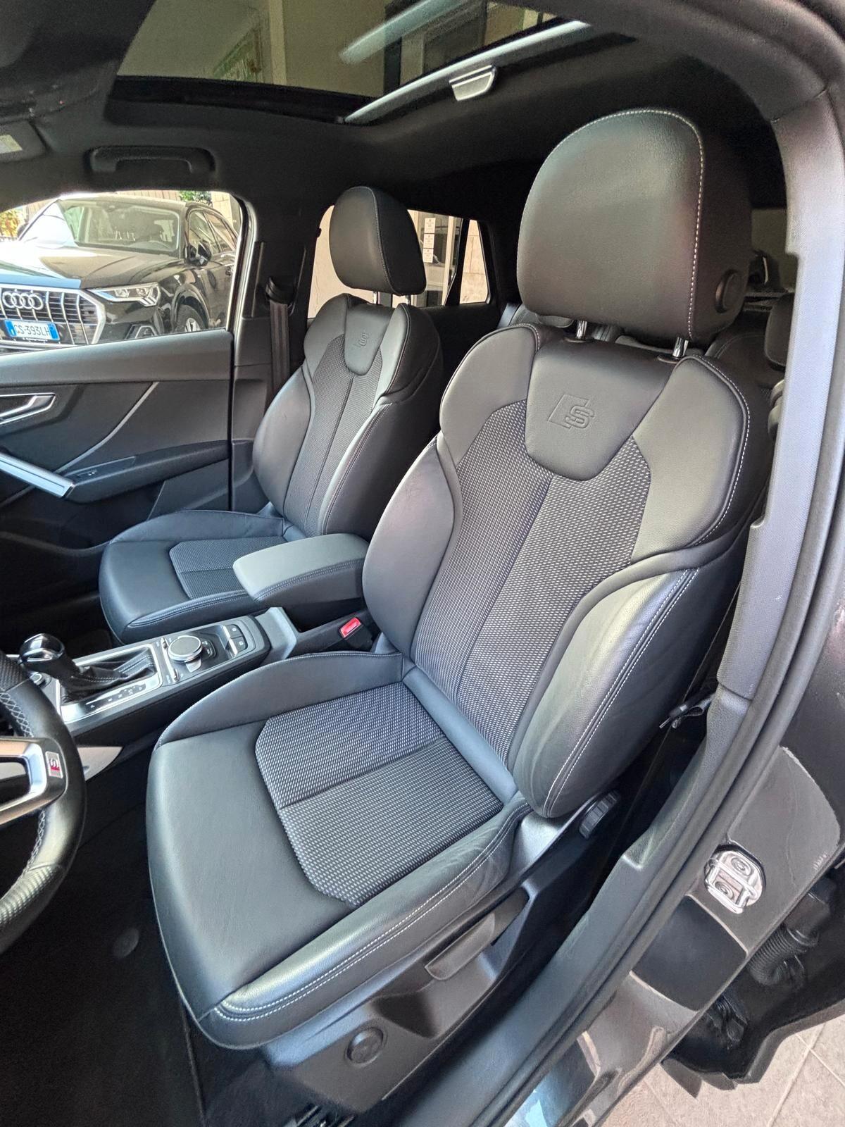 Audi Q2 35 TDI quattro S tronic Identity Black