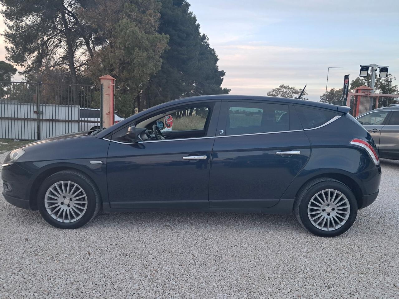 Lancia Delta 1.6 Mtj 120cv---Navi*Led*Clima