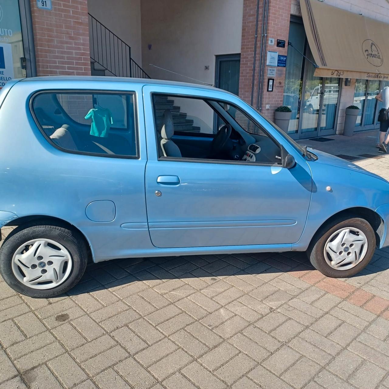 85318km FIAT 600 1.1 PERFETTA