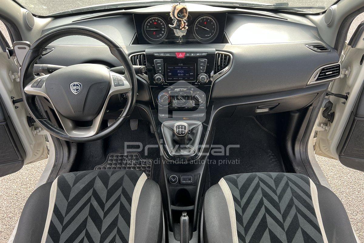 LANCIA Ypsilon 0.9 TwinAir 85 CV 5 porte Metano Ecochic Platinum