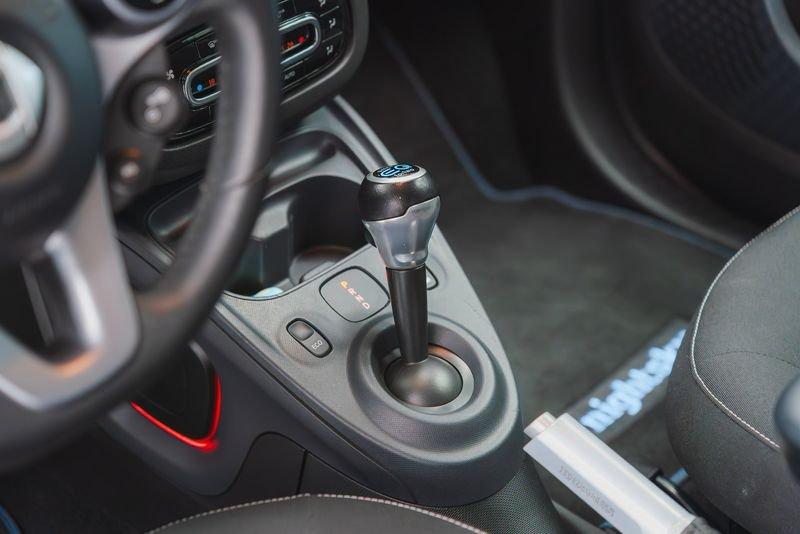 smart fortwo EQ FORTWO CABRIO BRABUS
