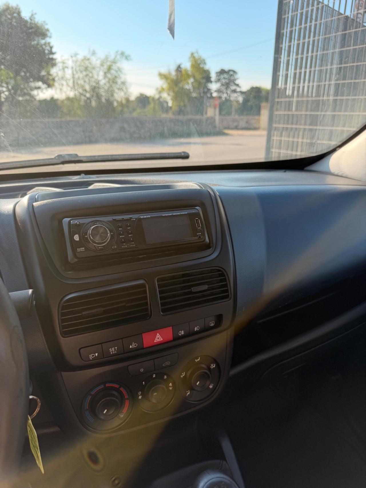 Fiat Doblò 1.3 MJ 16V FAMILY-2011