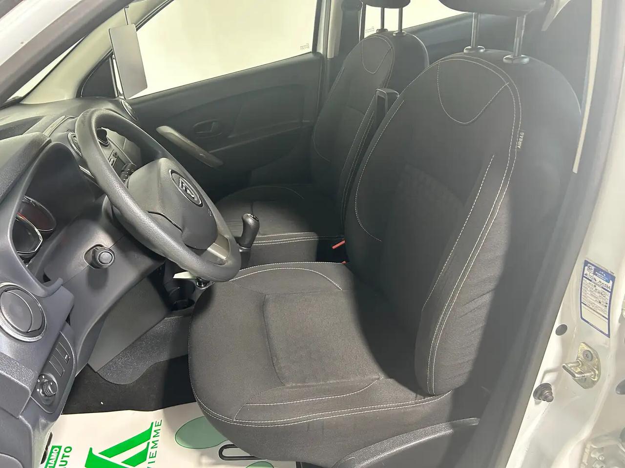 Dacia Sandero 0.9 TCe 12V T-GPL"Economica con NAVIG"