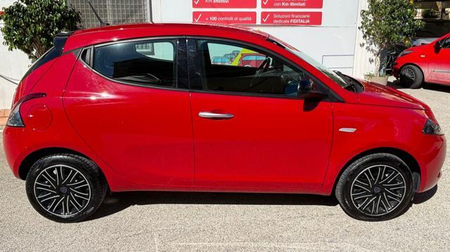 LANCIA Ypsilon 1.0 FireFly 5 porte S&S Hybrid Gold