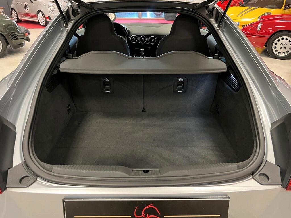 Audi TT Coupé 2.0 TDI ultra Design