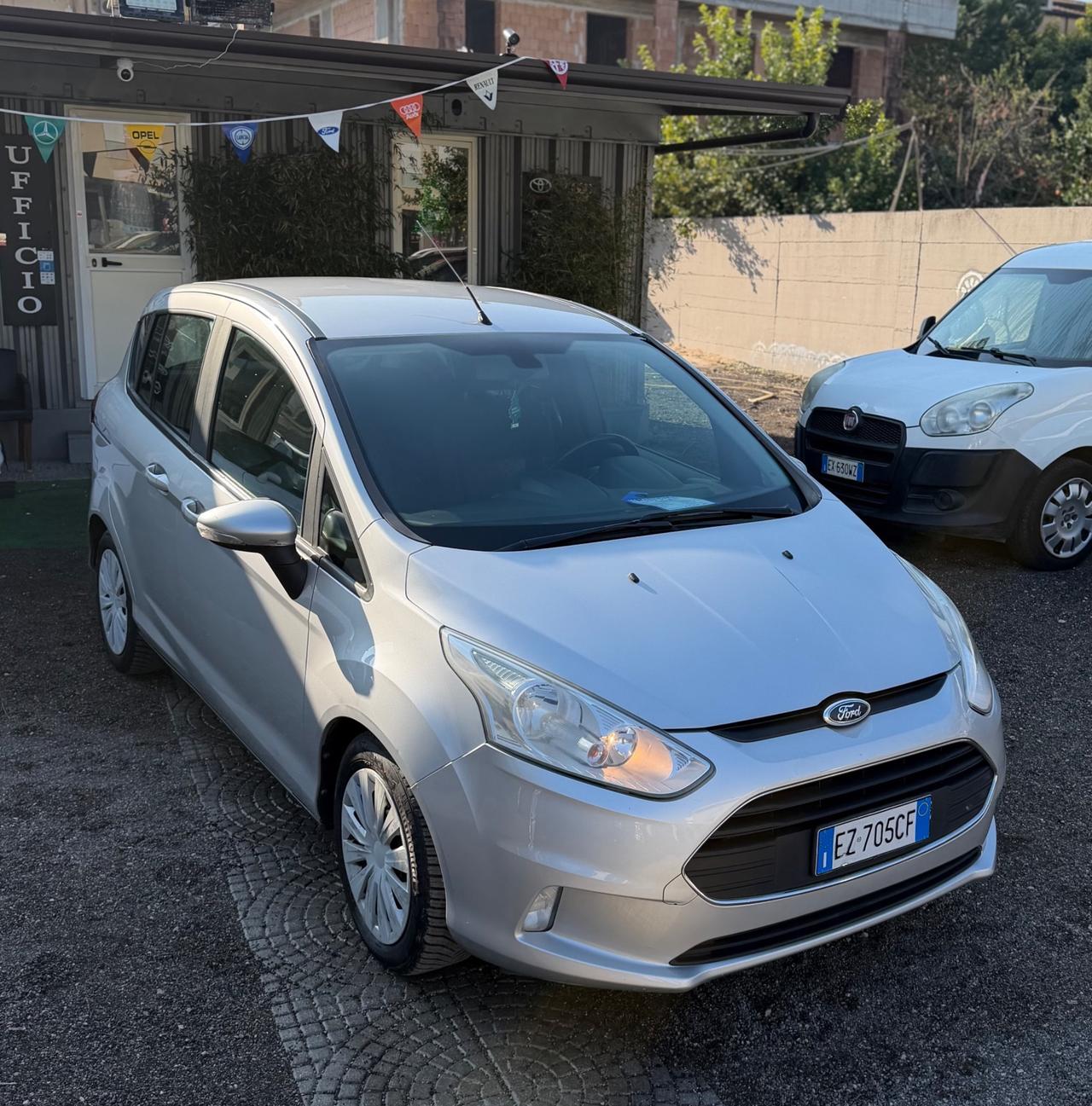 Ford B-Max 1.5 TDCi 95 CV Business Titanium