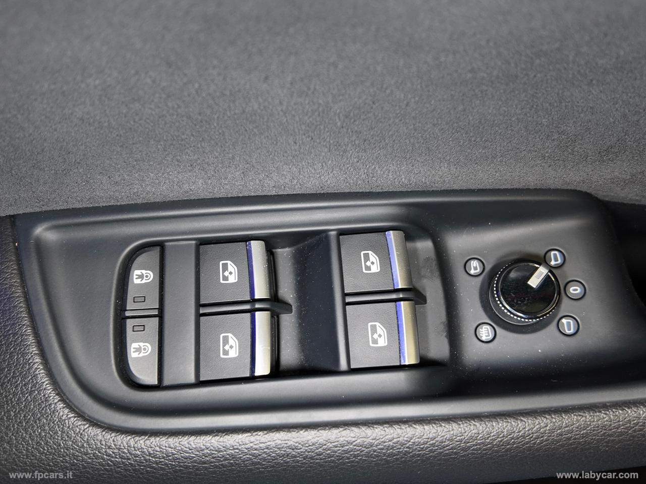 AUDI Q8 S line ed. TETTO APRIBILE