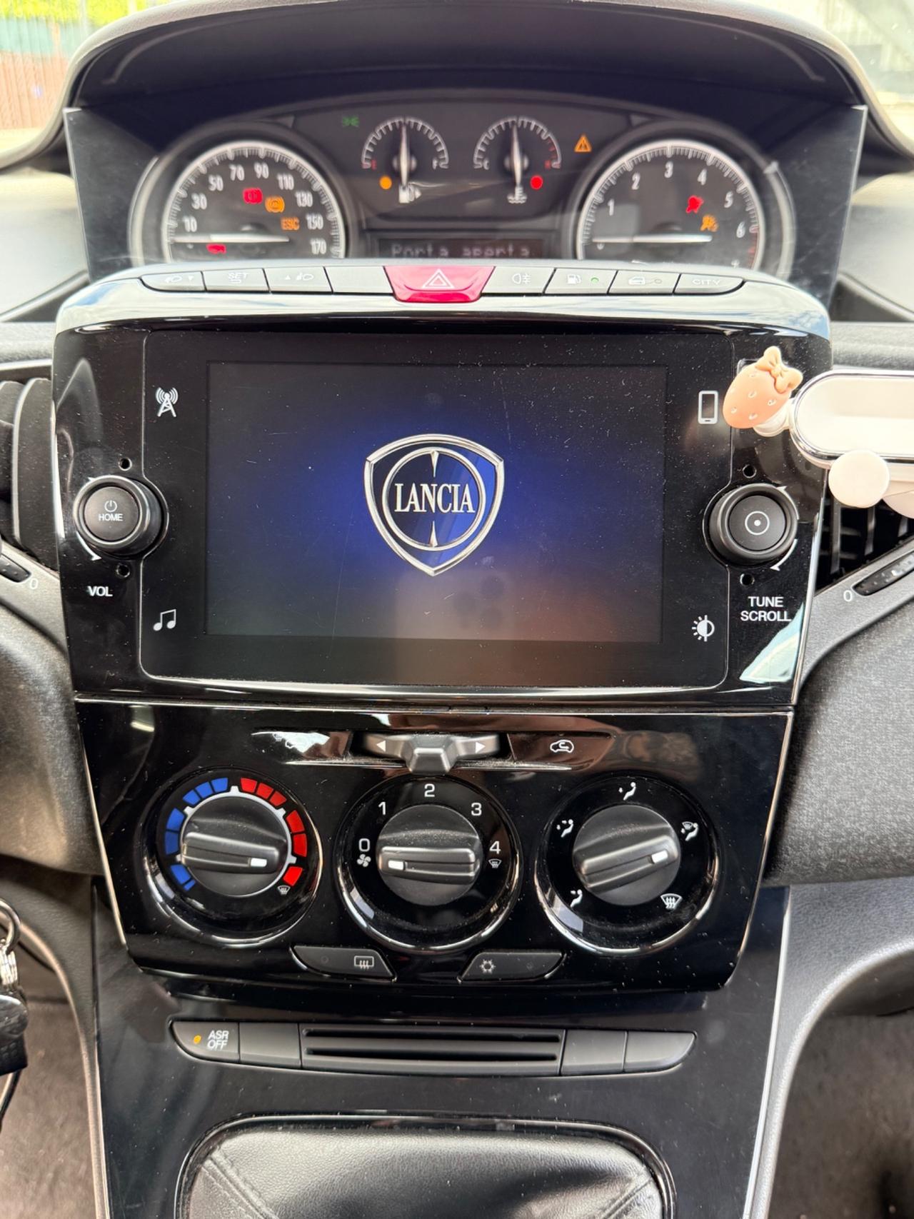 Lancia Ypsilon 1.2 69 CV 5 porte GPL Ecochic Elefantino Blu