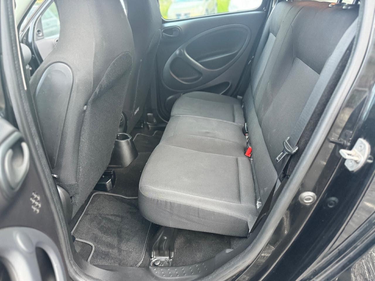 Smart ForFour 70 1.0 Youngster