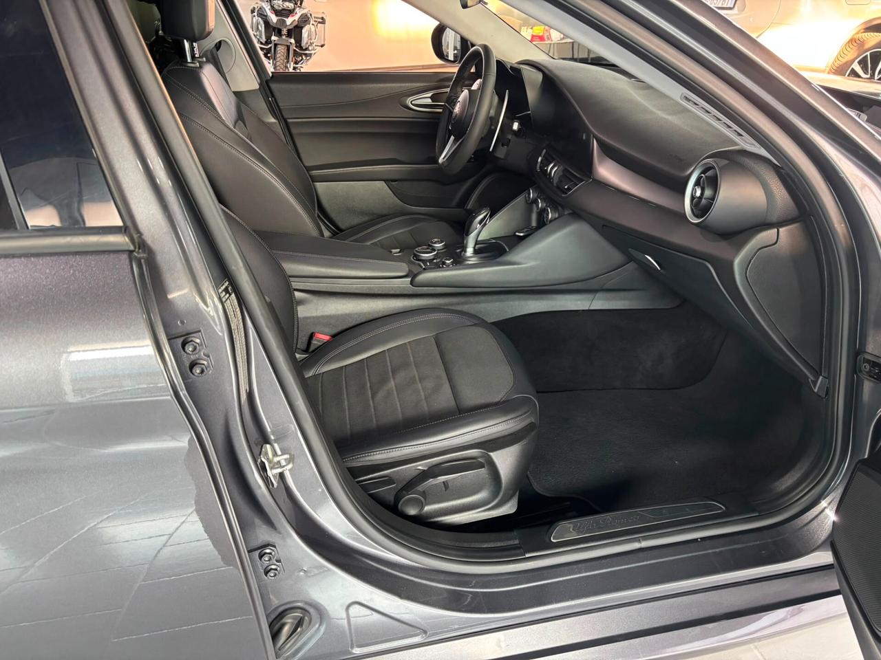 Alfa Romeo Giulia 2.2 Turbodiesel 180 CV Super