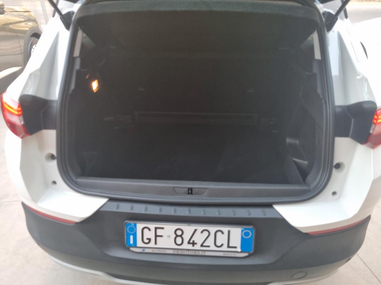 Opel Grandland 1.5 diesel Ecotec aut. Business Elegance 2021